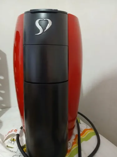Vendo cafeteira 3 corações 