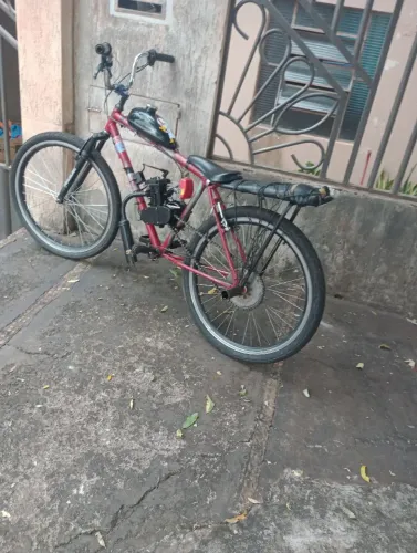 Vende-se motorizada semi nova motor novo 