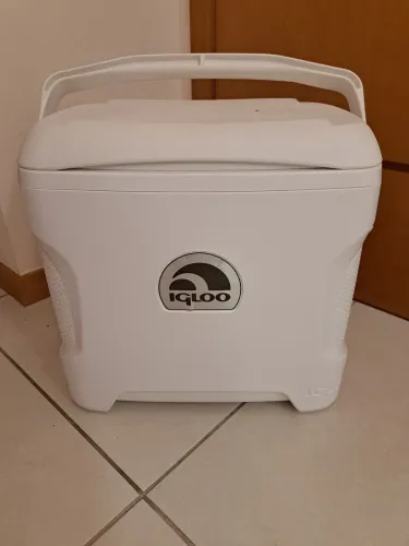 Caixa Termica Cooler Igloo