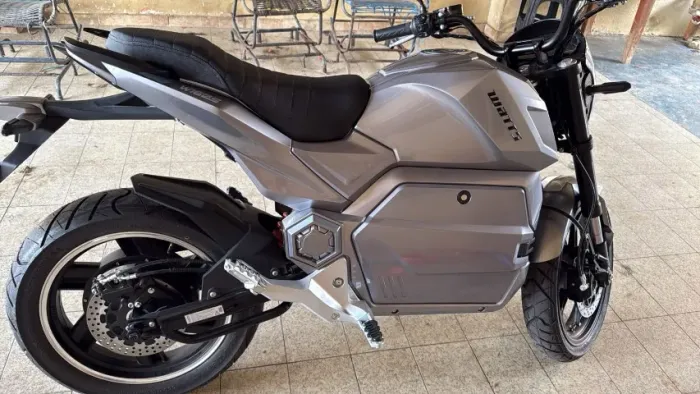 Moto Elétrica Watts W160S Zero KM - 10.000W de Potência (Estilo Café Racer)