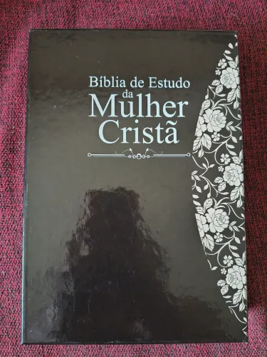 BÍBLIA DE ESTUDO DA MULHER CRISTÃ TAMANHO GRANDE