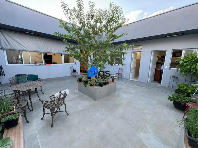 Casa em Nova Floresta com 360 m² , 4 quarto(s) , 3 suíte(s) , 5 vaga(s).