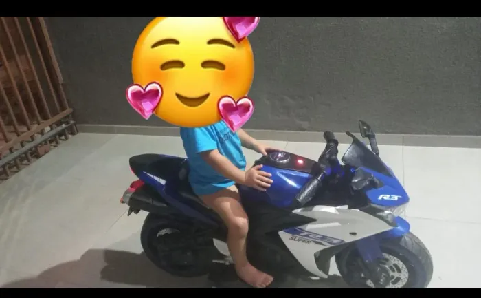 M putinha infantil. Usada