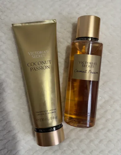Kit body splash + creme corporal Victoria Secrets