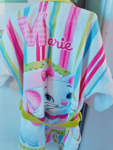 Roupão infantil gata Marie 7 anos