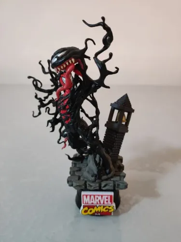 Estátua Spider-Man Vs. Venom - D-Stage Beast Kingdom