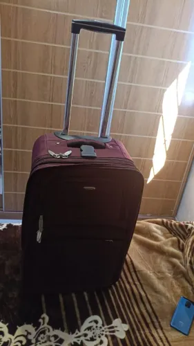 Mala de Viagem Pierre Cardin 23kg com Rodinhas e Puxador Retrátil