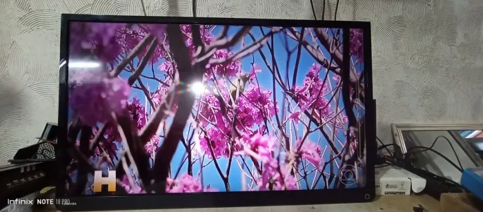 Televisão toshiba 32 polegadas.
