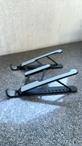 Suporte Notebook Plástico - NOVO - PAGUE SOMENTE APÓS A ENTREGA