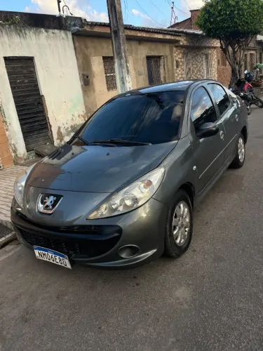 Peugeot 207 Sed. Passion XR Sport 1.4 Flex 8V 4P 2011