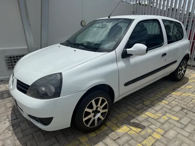 Renault Clio Hi-flex 1.0 16V 3P 2012