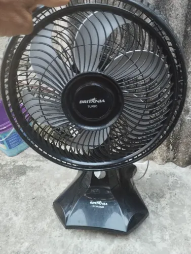 Vendo um ventilador