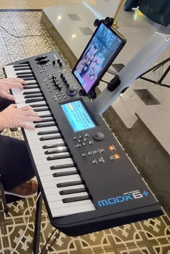 Yamaha MODX6+ - Estado de Novo | Case Sob Medida | Timbres Profissionais
