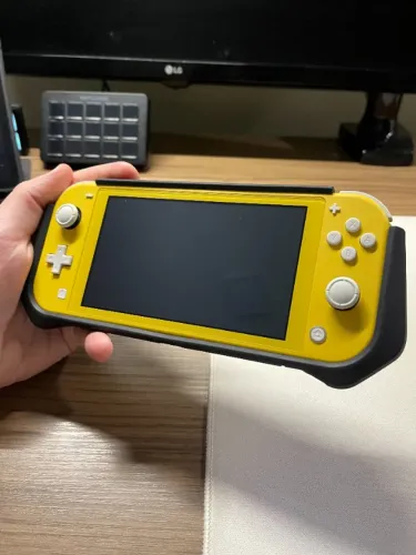 Nintendo Switch Lite Desbloqueado - 512 GB