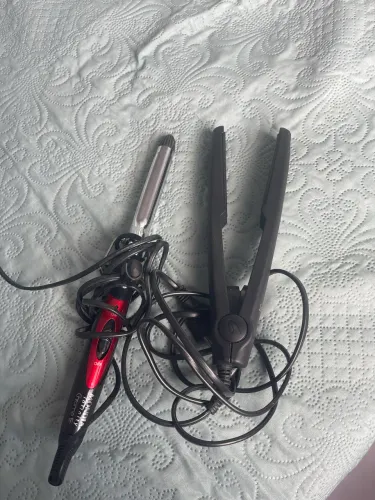 Vendo chapinha marca Gama seminova e babyLiss