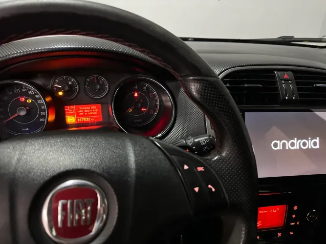 Fiat Bravo Sporting 1.8 Dualogic Flex 16V 5P 2013