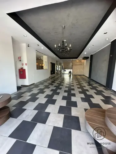 Ponto comercial de esquina em frente ao Shopping Iguatemi - Campolim