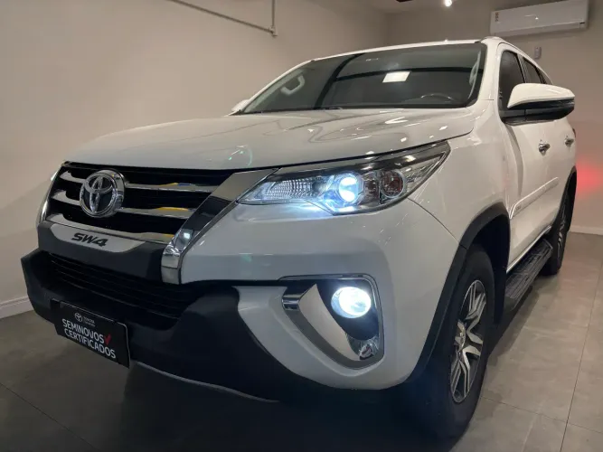 Toyota Hilux SW4 SRV 4X2 2.7 Flex 16V Aut. 2020