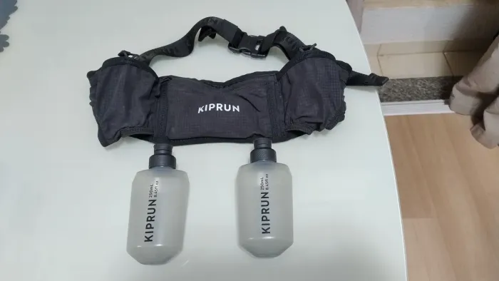 Conto para hidratação Decathlon 2 garrafas