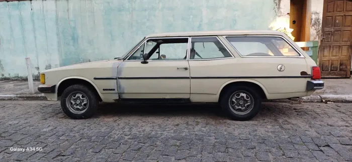 Sucata Chevrolet caravan 4cc gasolina 1981 com baixa permanente no Detran