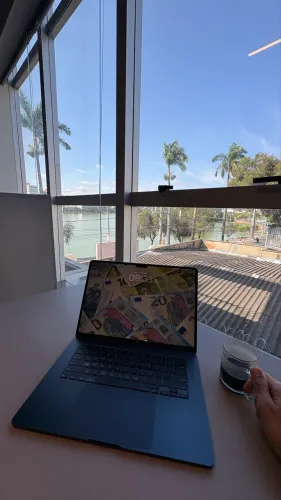 Macbook Air 15 Polegadas M2 2023 - Muito Novo!