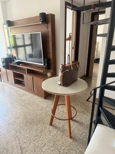 Alugo cobertura em Icaraí