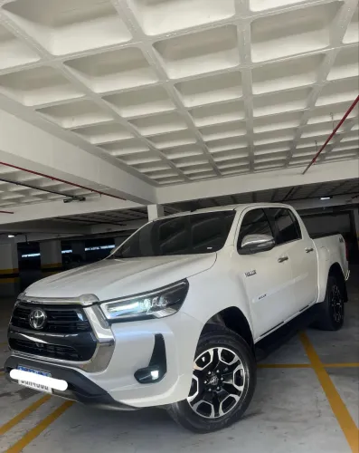 Toyota Hilux CD SRX 4X4 2.8 TDI 16V Diesel Aut. 2022