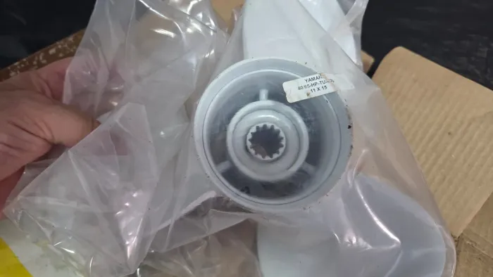 Helice Yamaha 40-65hps 