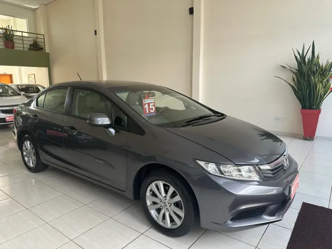 Honda Civic Sedan LXS 1.8/1.8 Flex 16V Aut. 4P 2015