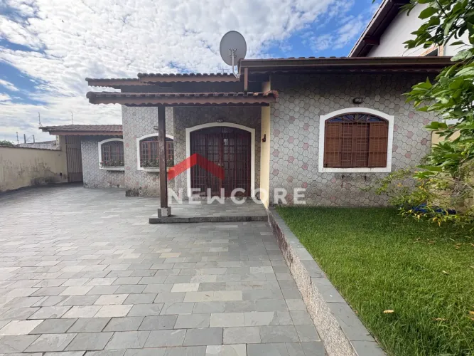 Casa em Avenida Almirante Tamandaré - Cidade Nova Peruíbe - Peruíbe/SP