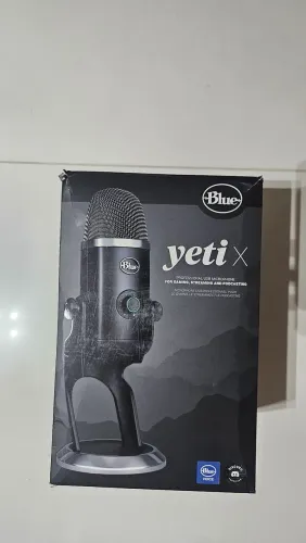 Fone Yeti X usado