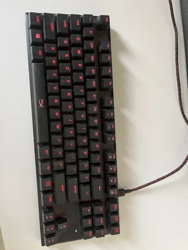 teclado gamer hyperx