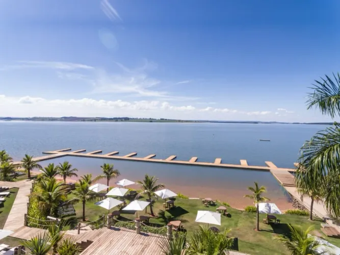 Riviera de Santa Cristina 3 Condomínio Clube Lotes a Partir de 450m2 Pé na Água,Lazer Comp
