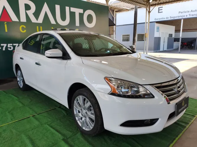 Nissan Sentra SL 2.0/ 2.0 Flex Fuel 16V Aut. 2016
