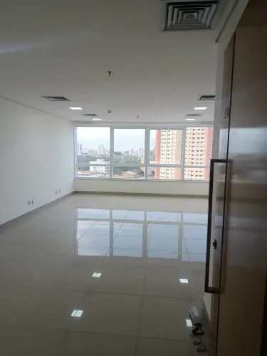 Sala comercial Navarro building