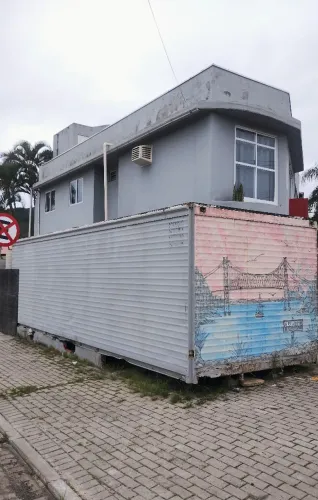 Baú (container) com banheiro ótimo para estoque ou moradia