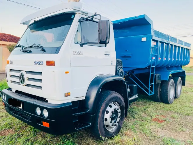 Vw 23-220 caçamba