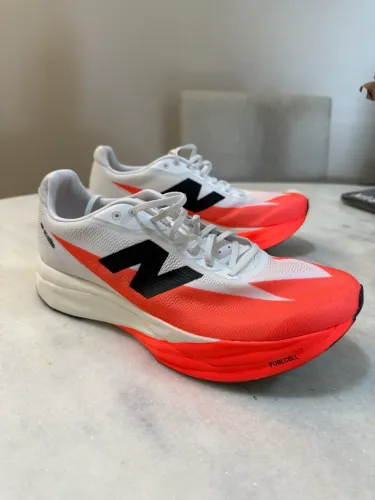 Tênis de corrida new balance sc elite v5