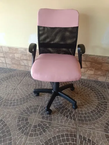 Cadeira de escritório rosa