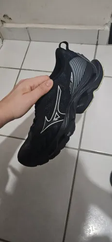 Tênis Mizuno Wave Stratos 2