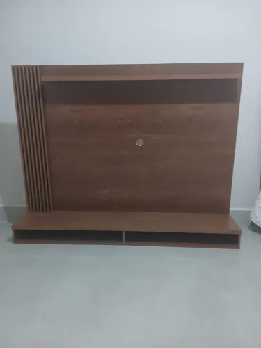 Painel de TV praticamente novo