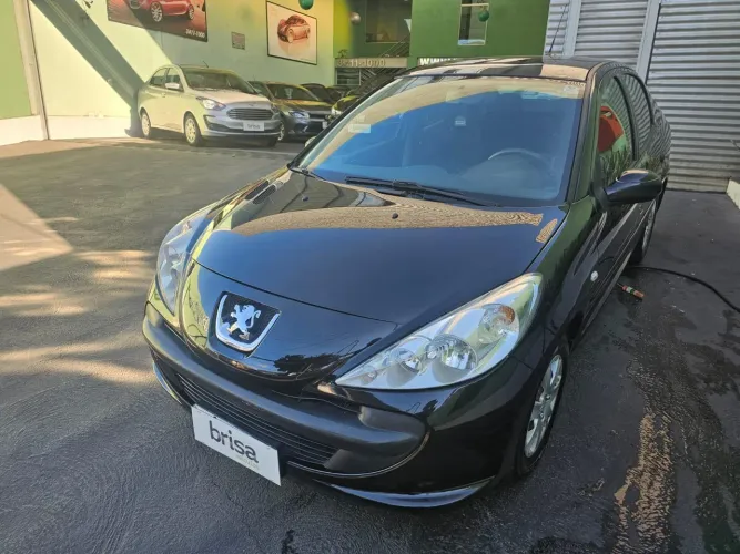 Peugeot 207 Sedan Passion XR 1.4 Flex 8V 4P 2010
