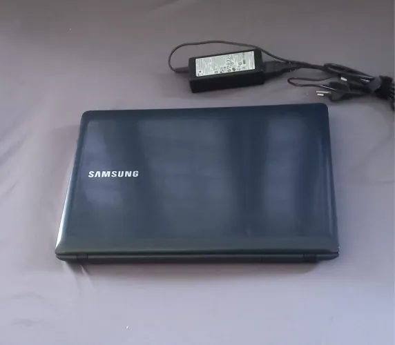 Notebook Samsung AMD E1 | 2GB RAM | HD 500GB | Linux Zorin