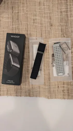Whoop 5.0 Peak + assinatura de 24 meses + duas pulseiras extras