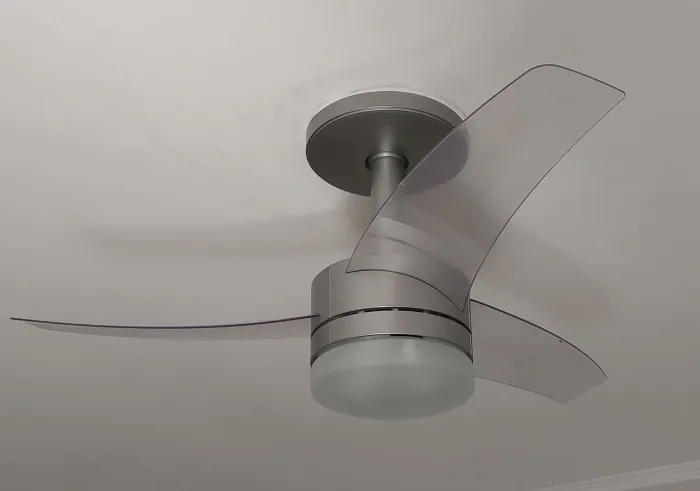 Ventilador de Teto Arno - Prata Transparente