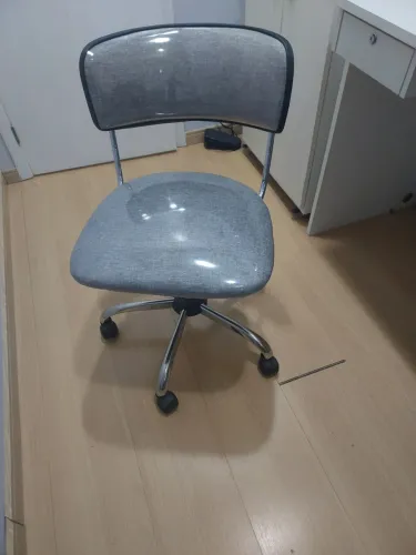 Cadeira secretária para escritório