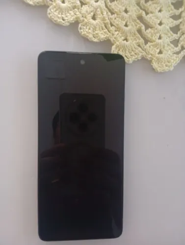 Vendo Cel motorolaGO4 semi novo