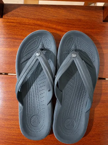 Crocs preta TAM 42