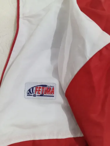 Jaqueta escolar colégio fetima Maiobão