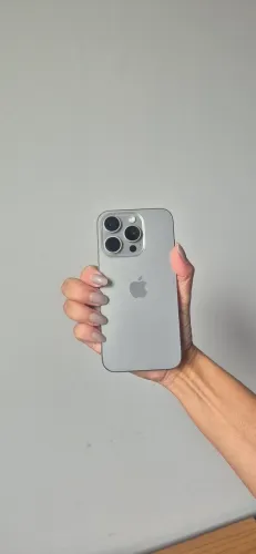 Iphone 15 Pro 128gb - 95% bateria - Sem marcas